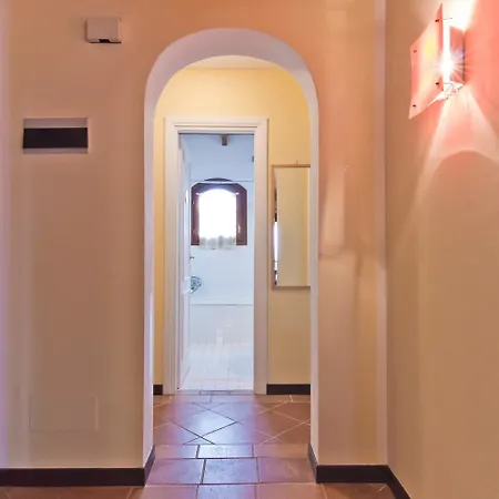 Bilocale Ciclamino Lägenhet *